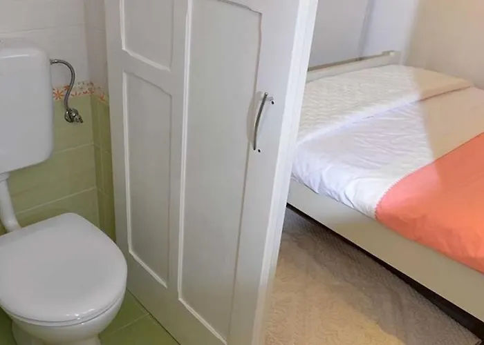 In 36494 * Veli Lošinj