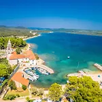 In 36494 Apartamento Veli Lošinj